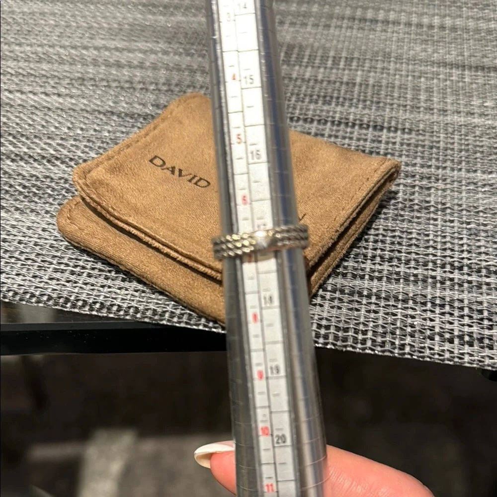 David Yurman Silver Ring with Blue Stone - Picture 4 of 4